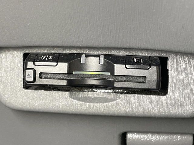 TOYOTA PRIUS 2010 Image 31