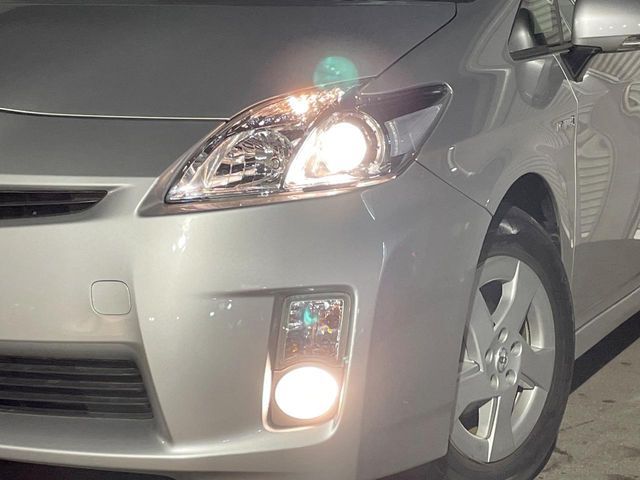 TOYOTA PRIUS 2010 Image 31