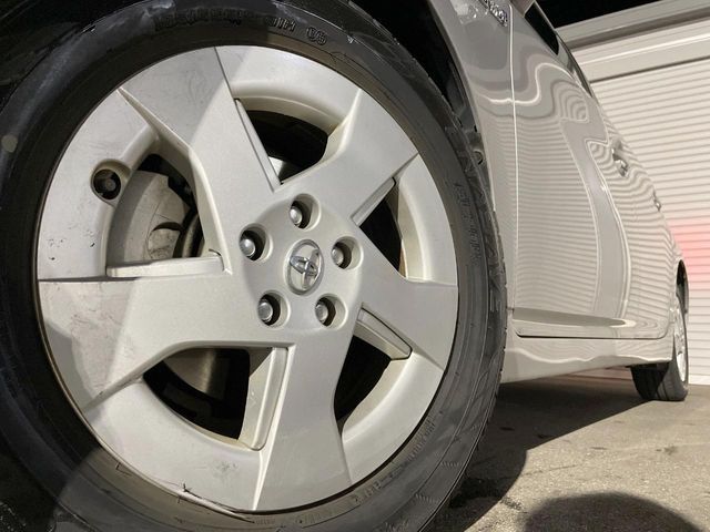 TOYOTA PRIUS 2010 Image 31