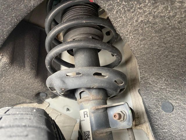 HONDA VEZEL HYBRID 2015 Image 31