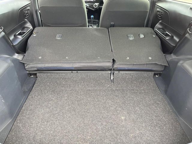 TOYOTA AQUA 2017 Image 31