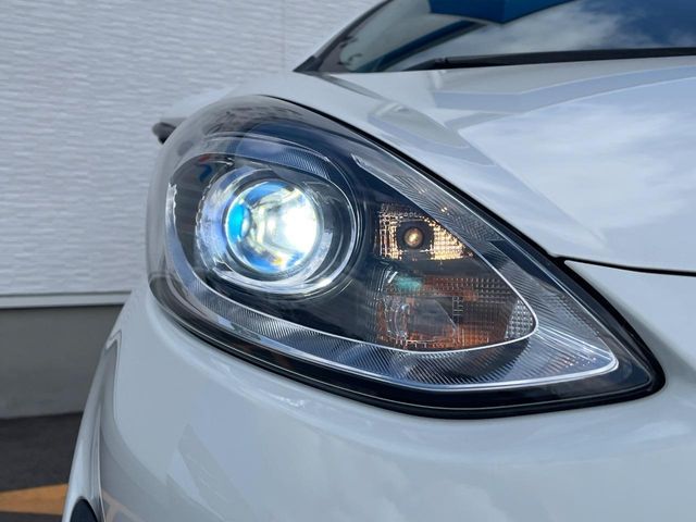 TOYOTA AQUA 2017 Image 31