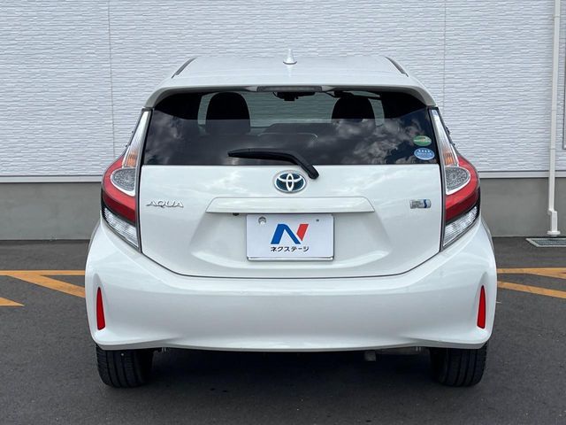 TOYOTA AQUA 2017 Image 31