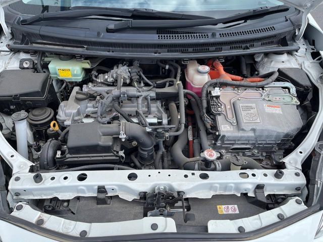 TOYOTA AQUA 2017 Image 31