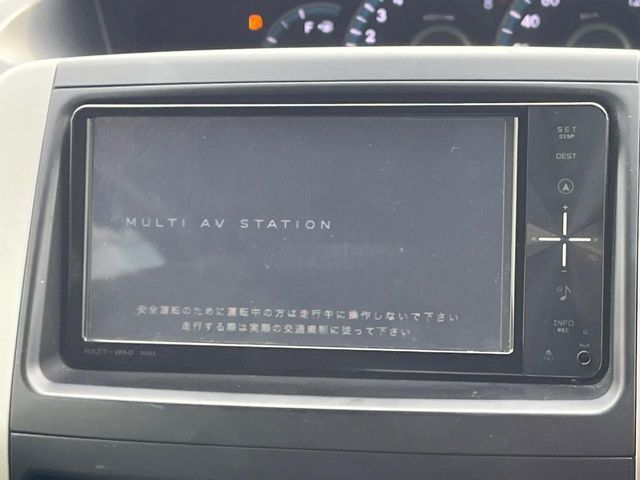 TOYOTA NOAH 2011 Image 31