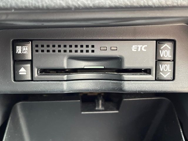 TOYOTA NOAH 2011 Image 31