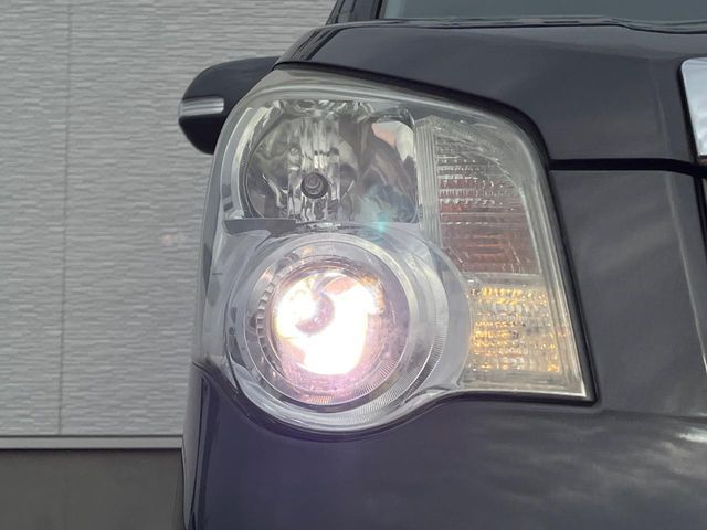 TOYOTA NOAH 2011 Image 31