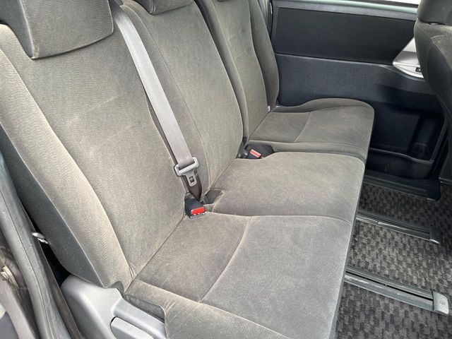 TOYOTA NOAH 2011 Image 31