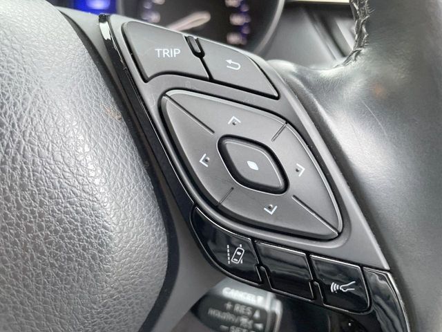 TOYOTA C-HR 2019 Image 31