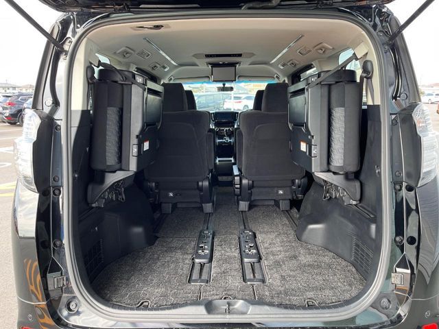 TOYOTA VELLFIRE 2017 Image 31