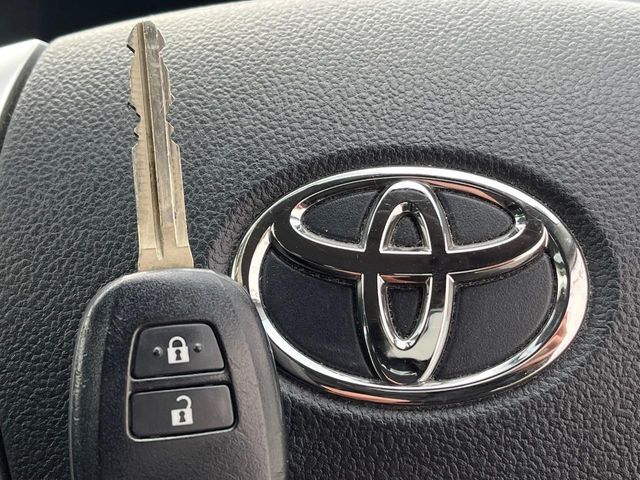 TOYOTA AQUA 2016 Image 31