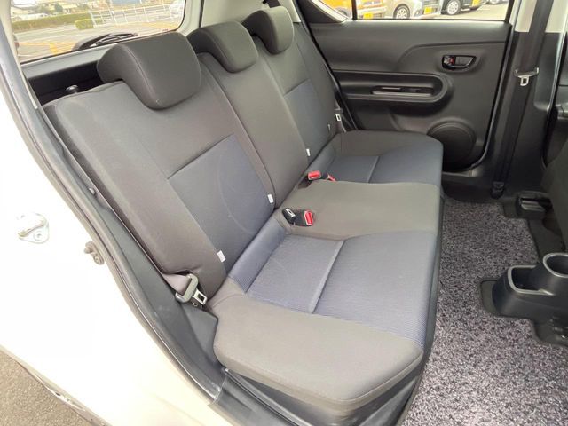 TOYOTA AQUA 2016 Image 31