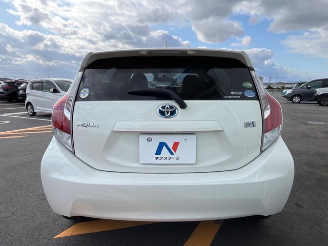 TOYOTA AQUA 2016 Image 31