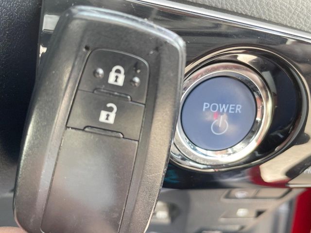 TOYOTA PRIUS 4WD 2016 Image 31