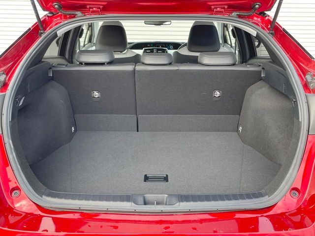 TOYOTA PRIUS 4WD 2016 Image 31