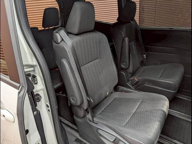 TOYOTA NOAH 2022 Image 31