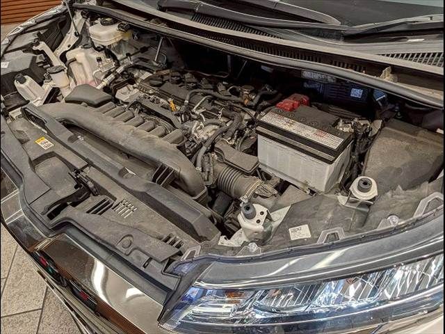 TOYOTA NOAH 2022 Image 31