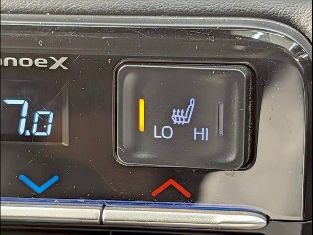 TOYOTA NOAH 2022 Image 31