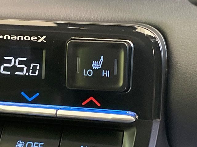 TOYOTA VOXY HYBRID 2023 Image 31