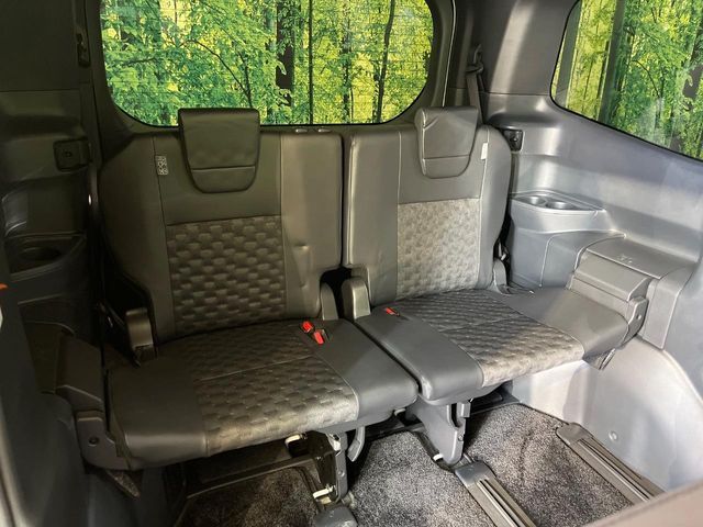 TOYOTA VOXY HYBRID 2023 Image 31