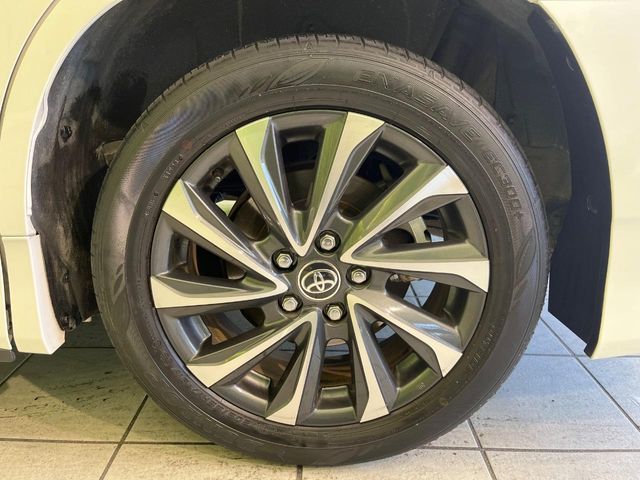 TOYOTA VOXY HYBRID 2023 Image 31