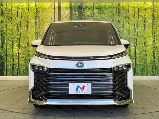 TOYOTA VOXY HYBRID 2023 Image 31