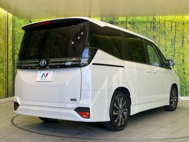 TOYOTA VOXY HYBRID 2023 Image 31