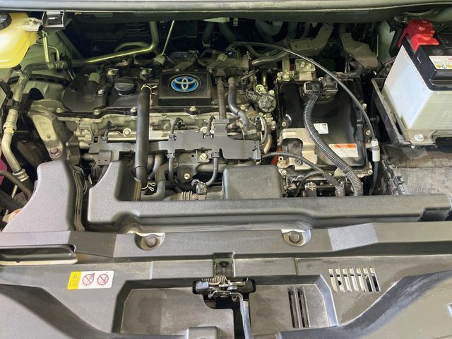 TOYOTA VOXY HYBRID 2023 Image 31