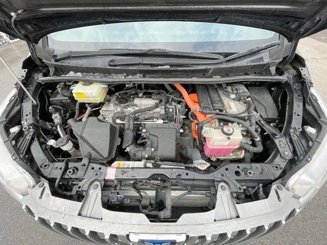 TOYOTA ESQUIRE HYBRID 2017 Image 31