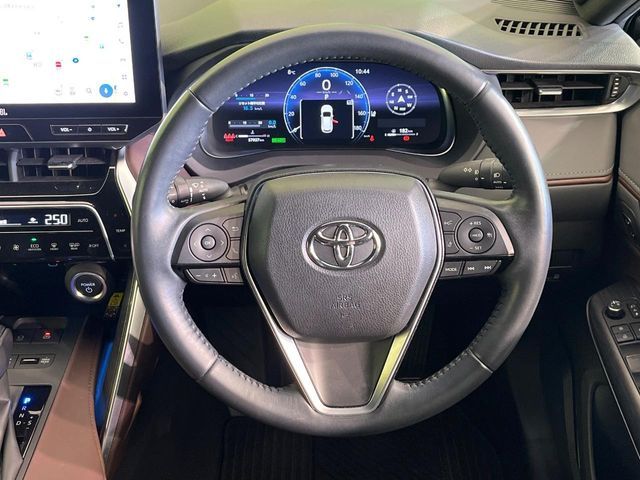 TOYOTA HARRIER HYBRID 2023 Image 31