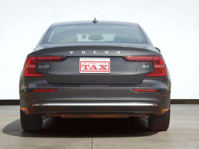 VOLVO S60 2024 Image 31