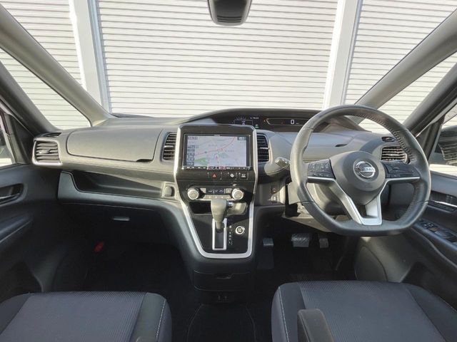 NISSAN SERENA  S-HYBRID 2018 Image 31