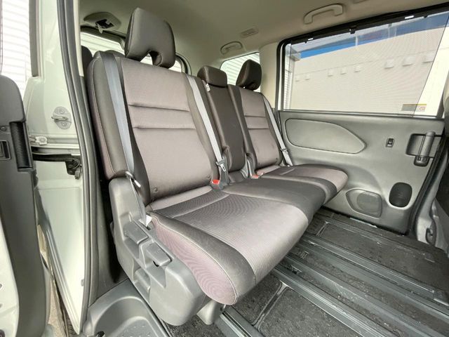 NISSAN SERENA  S-HYBRID 2018 Image 31
