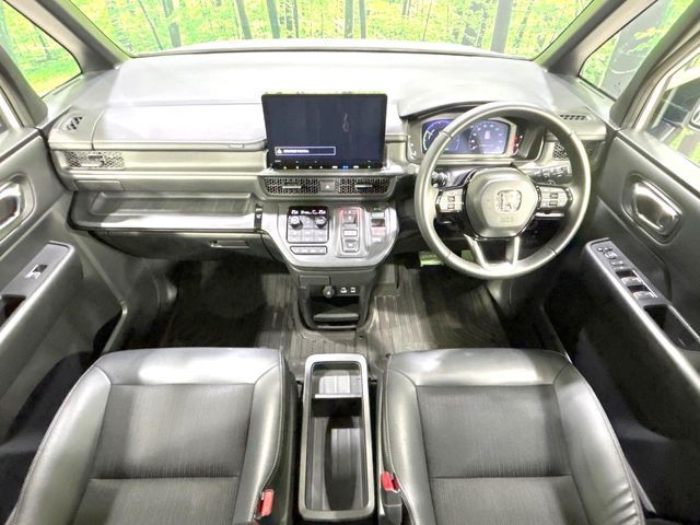 HONDA STEPWAGON E:HEV SPAD 2022 Image 31