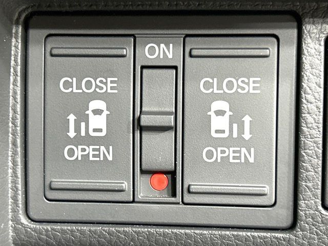 HONDA STEPWAGON E:HEV SPAD 2022 Image 31