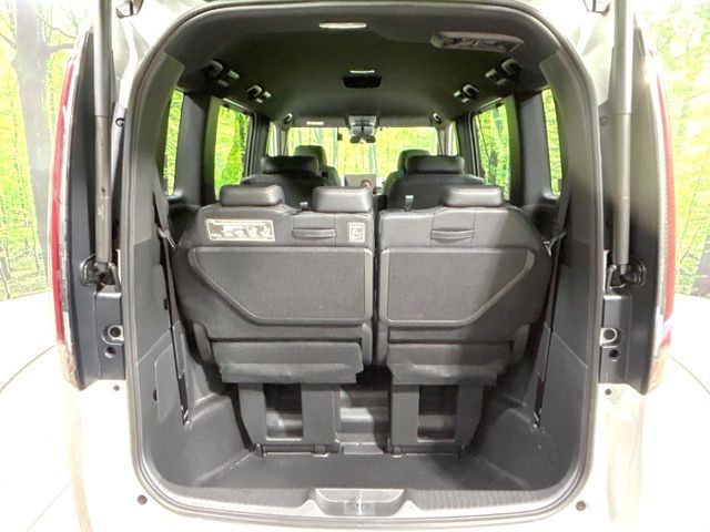 HONDA STEPWAGON E:HEV SPAD 2022 Image 31