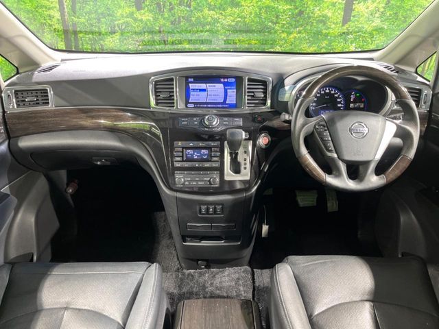 NISSAN ELGRAND 2013 Image 31