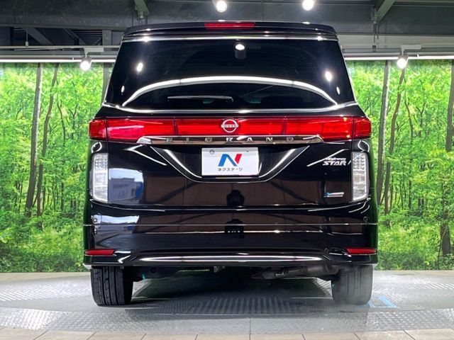 NISSAN ELGRAND 2013 Image 31