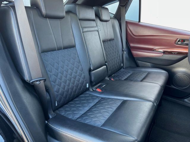 TOYOTA HARRIER 2WD 2017 Image 31