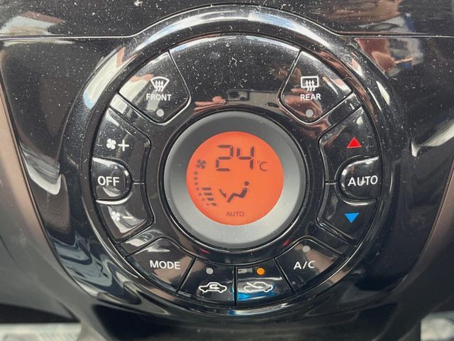 NISSAN NOTE 2017 Image 31