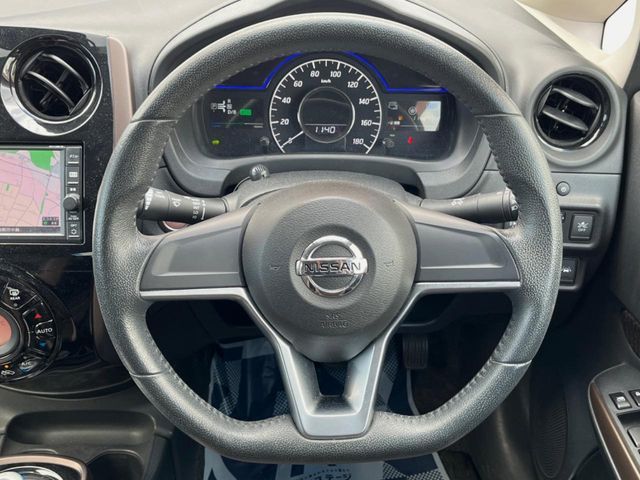 NISSAN NOTE 2017 Image 31