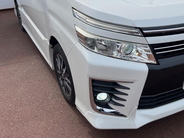 TOYOTA VOXY 2015 Image 31