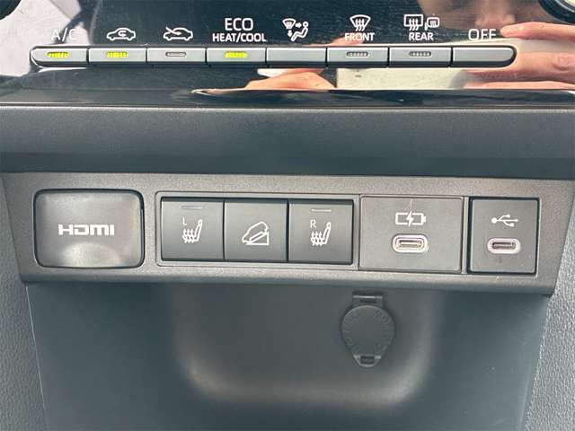 TOYOTA YARIS CROSS HYBRID 2024 Image 31