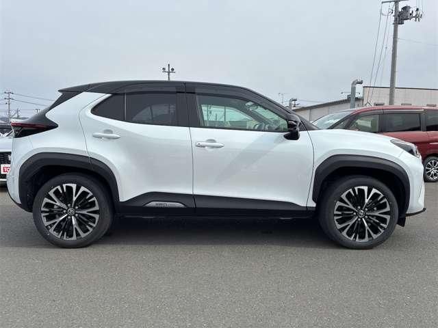 TOYOTA YARIS CROSS HYBRID 2024 Image 31