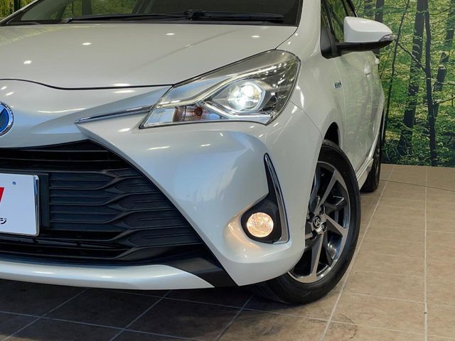 TOYOTA VITZ HYBRID 2017 Image 31