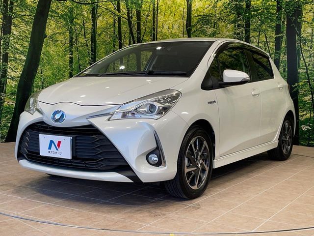 TOYOTA VITZ HYBRID 2017 Image 31