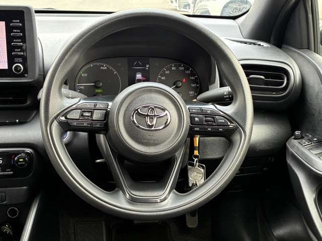 TOYOTA YARIS HYBRID 2023 Image 31