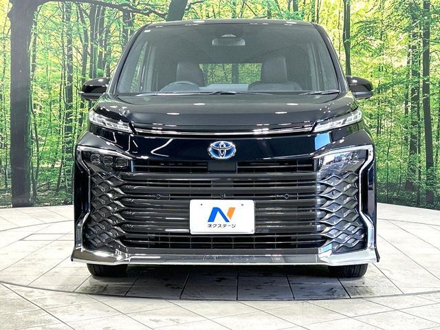 TOYOTA VOXY HYBRID 2025 Image 31