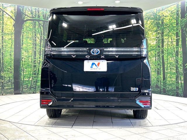 TOYOTA VOXY HYBRID 2025 Image 31