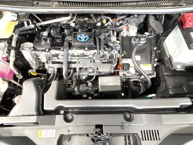 TOYOTA VOXY HYBRID 2025 Image 31